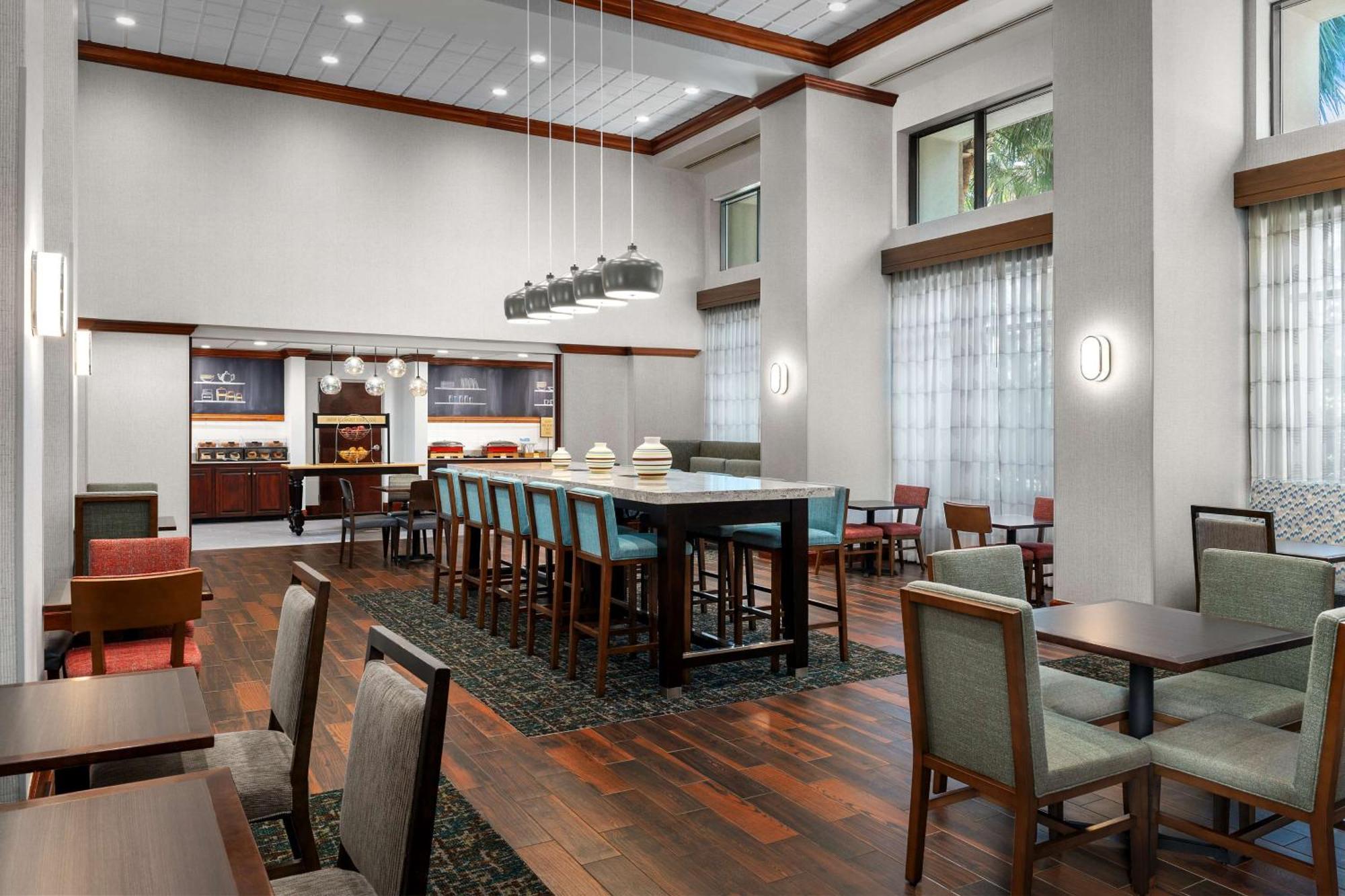 Hampton Inn & Suites At Lake Mary Colonial Townpark Dış mekan fotoğraf